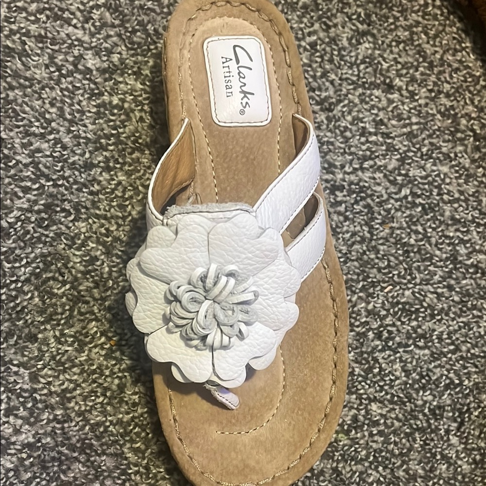 Clarks White Sandals with Floral Embellishment